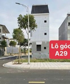 Với lô góc có view đẹp, xây dựng tự do, anh chị có thể thiết kế được 2 văn phòng cho thuê ở tầng 1, gia đình sinh sống ở tầng trên với nhiều không gian thoáng & rất chill